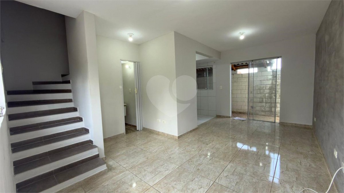 Casa à venda com 2 quartos no condomínio Morada do Eden, Sorocaba - SP