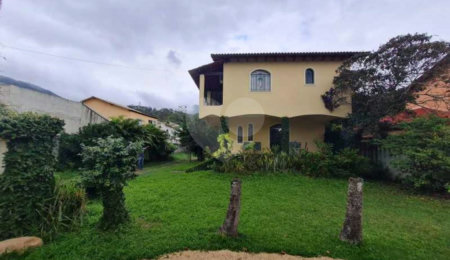 Casa à venda com 1 quarto, sendo 3 suítes,  em Campo Grande, Rio de Janeiro, RJ