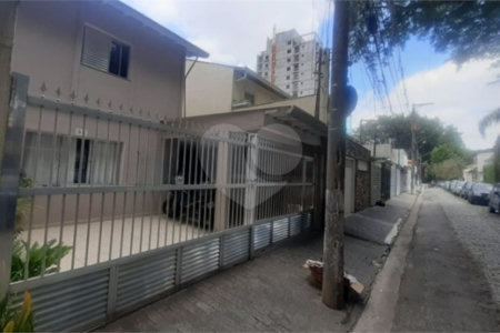 Sobrado à venda com 3 quartos, sendo 1 suíte, em Jardim Trussardi, São Paulo, SP