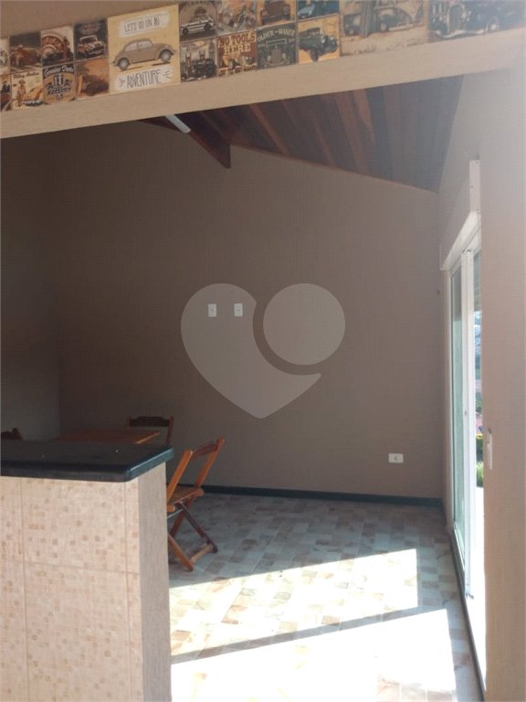 Casa à venda com 3 quartos, sendo 1 suíte, no condomínio Marf Ii, Bom Jesus dos Perdões - SP