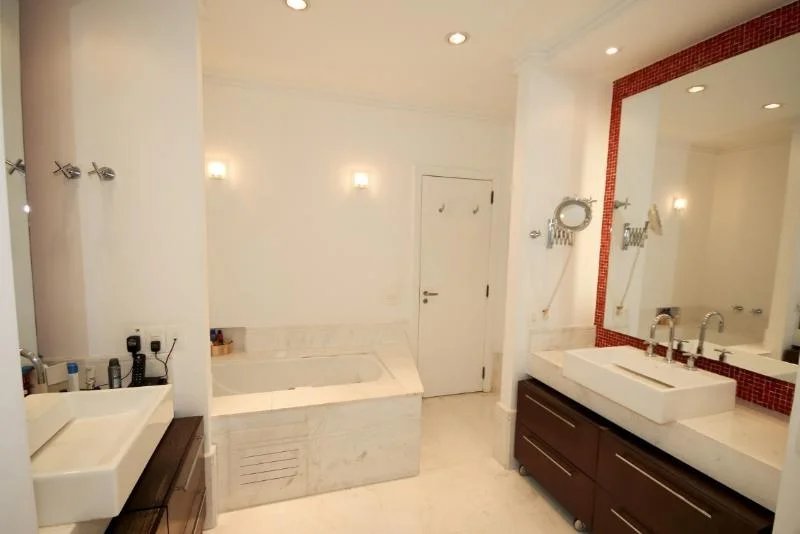 Casa à venda com 3 quartos, sendo 2 suítes,  em Vila Tramontano, São Paulo, SP