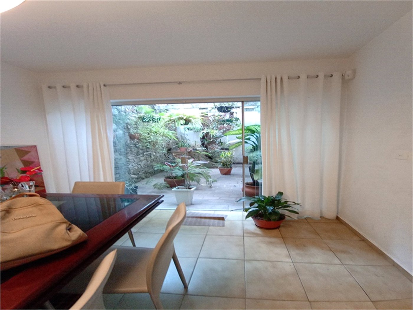 Casa à venda com 4 quartos, sendo 1 suíte, em Santana, São Paulo, SP