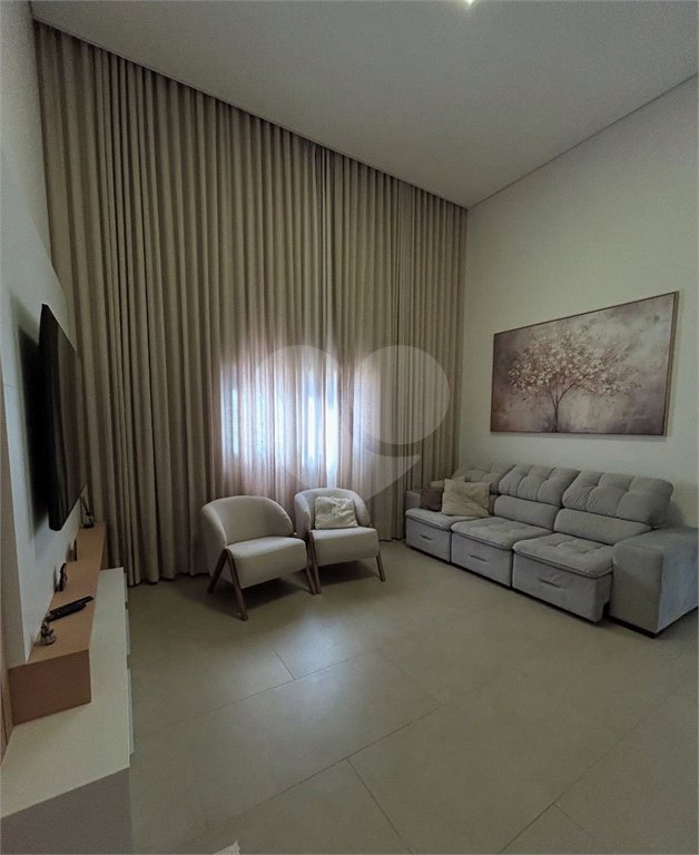 Casa à venda com 3 quartos, sendo 1 suíte, no condomínio Bosque dos Pires, Itatiba - SP
