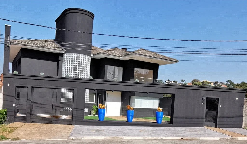 Casa à venda ou para alugar com 4 suítes em Parque dos Príncipes, São Paulo, SP