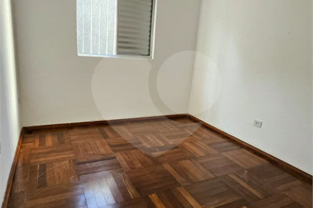 Apartamento à venda com 3 quartos, sendo 1 suíte,  em Vila Suissa, Mogi das Cruzes, SP