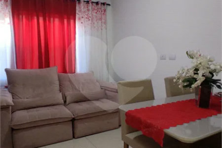 Casa à venda com 2 suítes em Chora Menino, São Paulo, SP