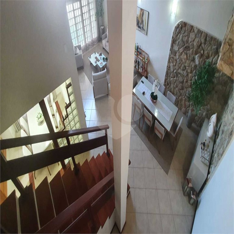 Casa à venda com 4 quartos, sendo 3 suítes, no condomínio Village Terras de Indaiá, Indaiatuba - SP