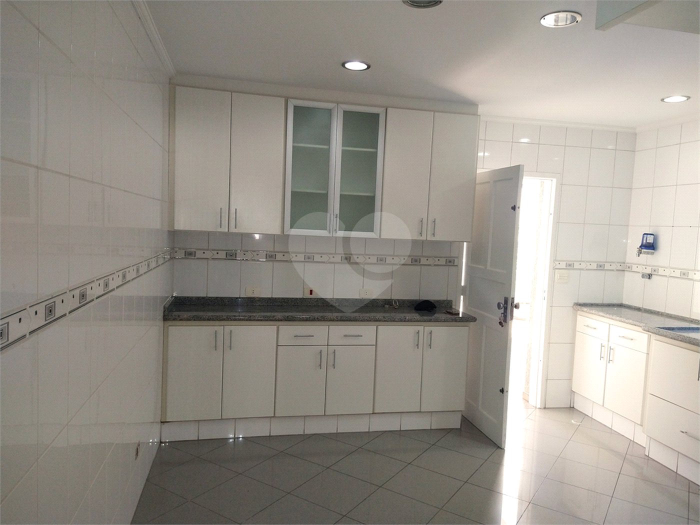 Sobrado à venda com 3 quartos em Chora Menino, São Paulo, SP