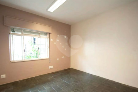 Apartamento à venda com 3 quartos, sendo 1 suíte, em Pinheiros, São Paulo, SP