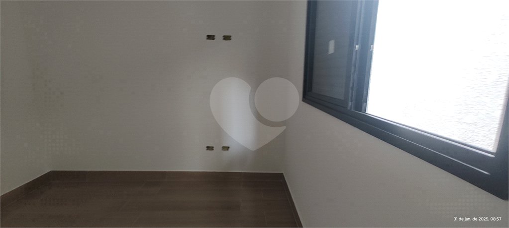 Casa Térrea à venda com 3 quartos, sendo 1 suíte,  em Nova Cerejeira, Atibaia, SP