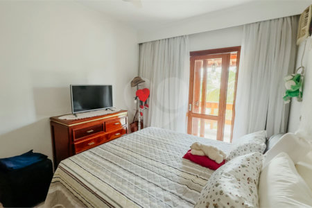 Casa à venda com 4 suítes no condomínio Monte Belo, Salto - SP