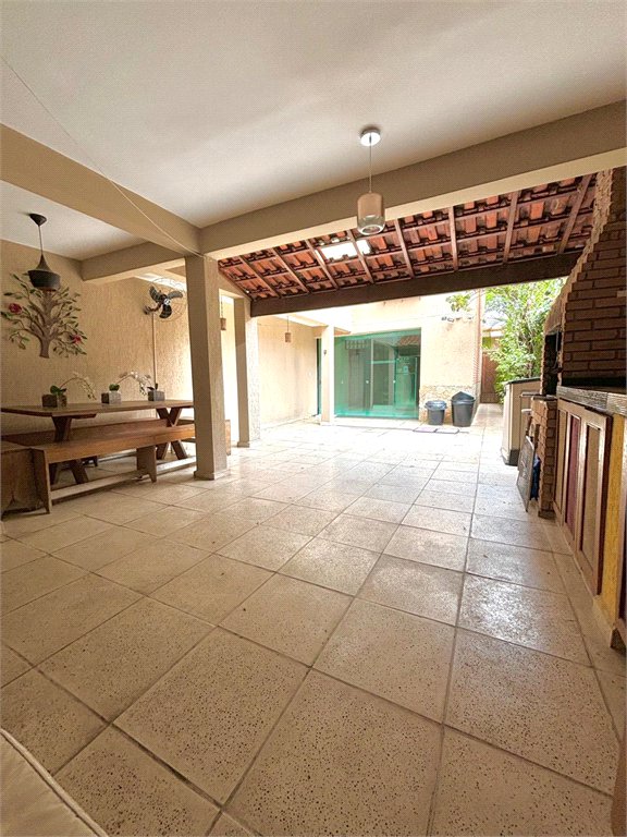 Sobrado à venda com 3 quartos, sendo 1 suíte, em Vila Albertina, São Paulo, SP