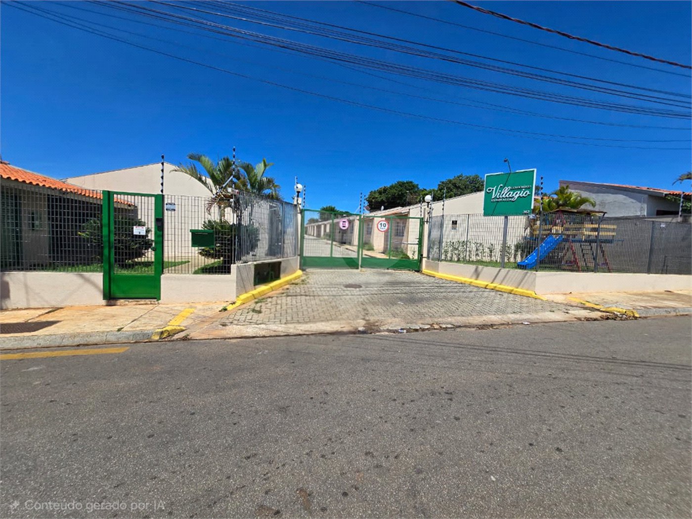 Casa à venda com 2 quartos no condomínio Esmeralda, Itapetininga - SP