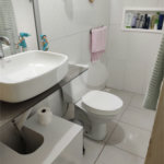 Casa à venda com 3 quartos, sendo 2 suítes, no condomínio Residencial Jardim Lago da Cantareira, Mairiporã - SP