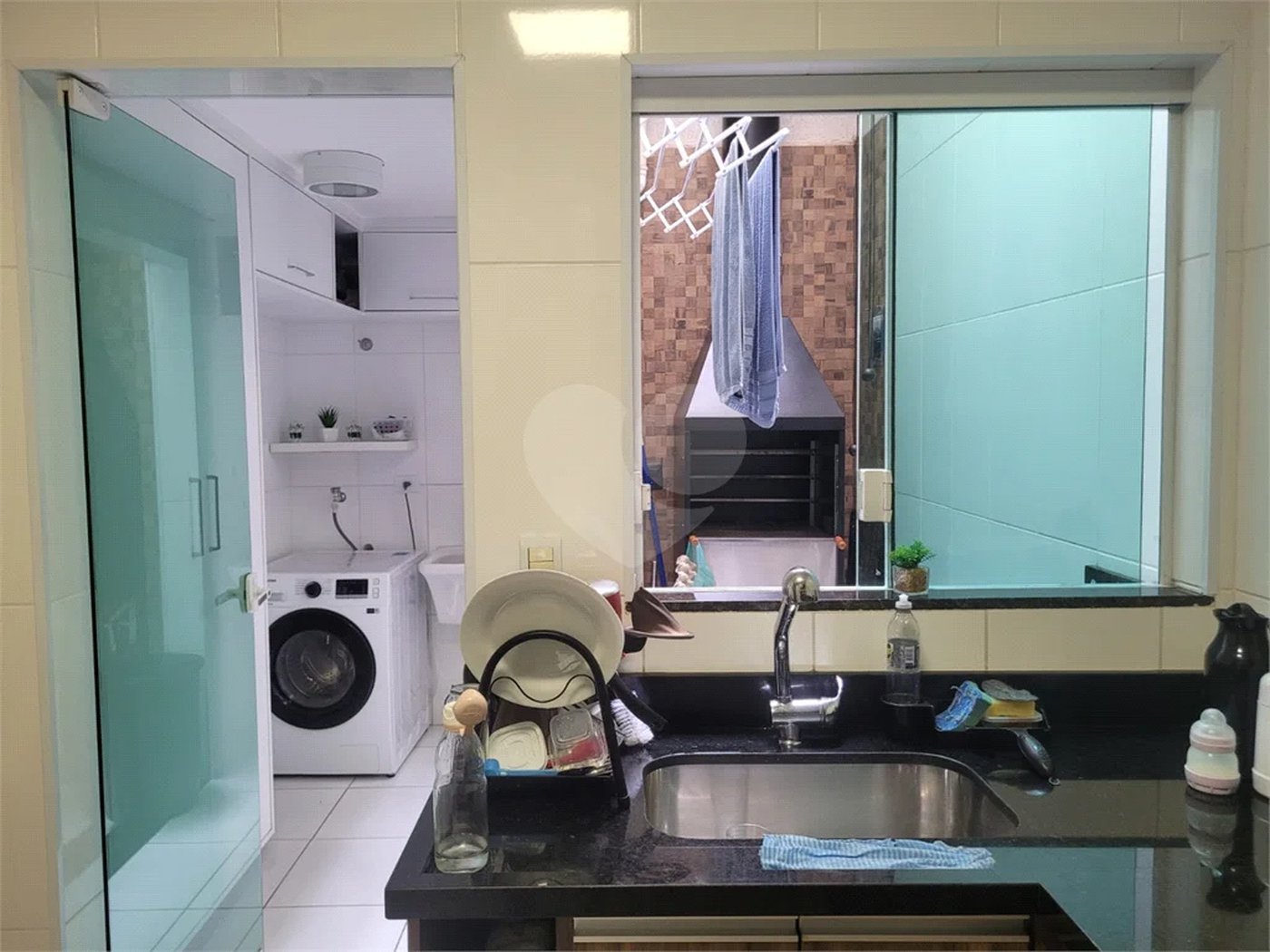 Casa à venda com 3 quartos, sendo 1 suíte, no condomínio Residencial Isabel, São Paulo - SP