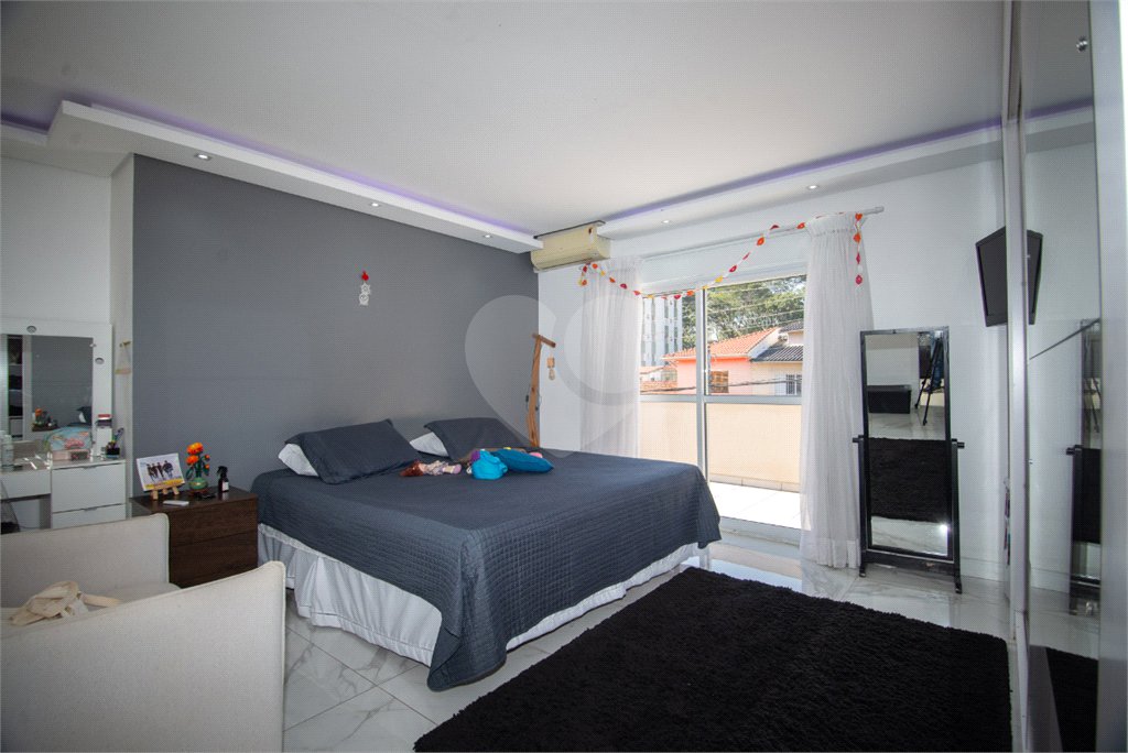 Sobrado à venda com 4 quartos, sendo 1 suíte, em Brooklin, São Paulo, SP