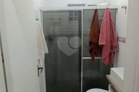 Chácara à venda com 5 quartos, sendo 1 suíte, em Jardim Marabá, Itapetininga, SP