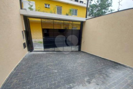 Sobrado à venda com 3 suítes em Santa Teresinha, São Paulo, SP