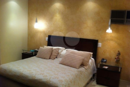 Apartamento à venda com 4 suítes em Real Parque, São Paulo, SP