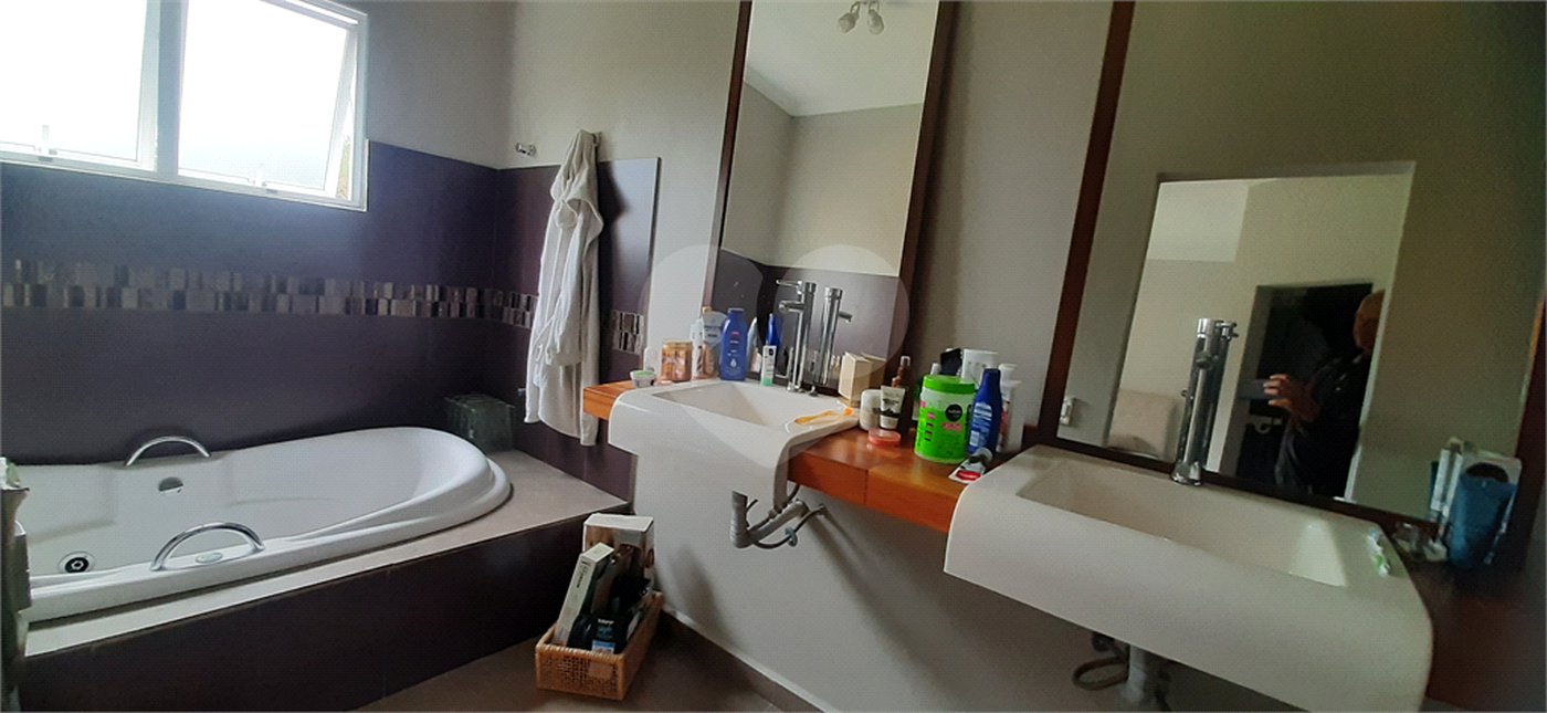 Casa à venda com 3 suítes no condomínio Alpes de Mairiporã, Mairiporã - SP