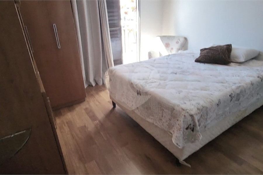 Casa à venda com 4 quartos, sendo 1 suíte, em Parada Inglesa, São Paulo, SP