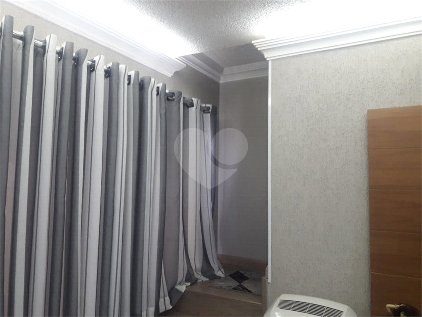 Sobrado à venda com 3 quartos, sendo 1 suíte, em Vila Milton, Guarulhos, SP