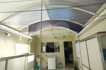 Sobrado à venda com 3 quartos, sendo 1 suíte,  em Vila Matilde, São Paulo, SP