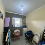 Casa ampla no bairro Terra Rica com 3 pavimentos e excelente estrutura.