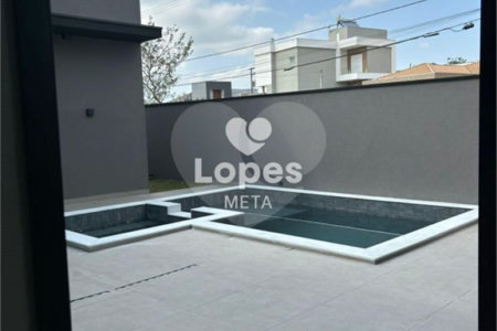 Casa à venda com 3 quartos, sendo 1 suíte,  no condomínio Terras do Vale, Caçapava - SP