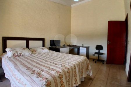 Casa à venda com 3 quartos, sendo 2 suítes, em Jardim Brogotá, Atibaia, SP