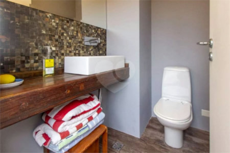 Casa à venda ou para alugar com 4 suítes no condomínio Araucárias, São Paulo - SP