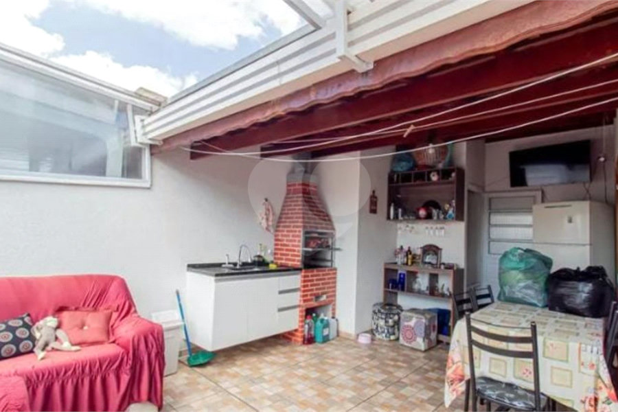 Casa à venda com 2 suítes no condomínio Residencial Flor de Lis, São Paulo - SP