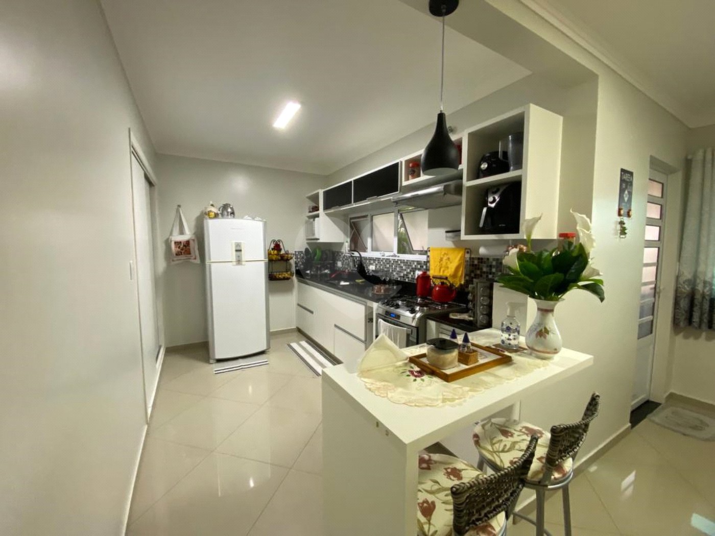 Sobrado à venda com 2 quartos, sendo 1 suíte, em Horto, São Paulo, SP