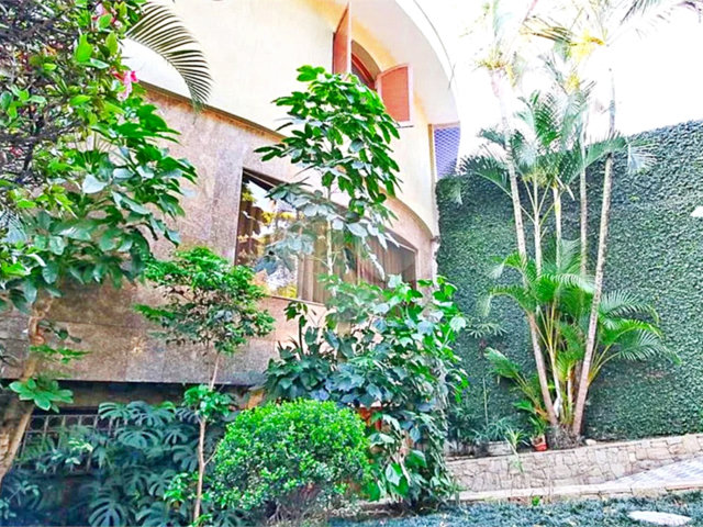 Sobrado à venda com 3 suítes em Jardim Franca, São Paulo, SP