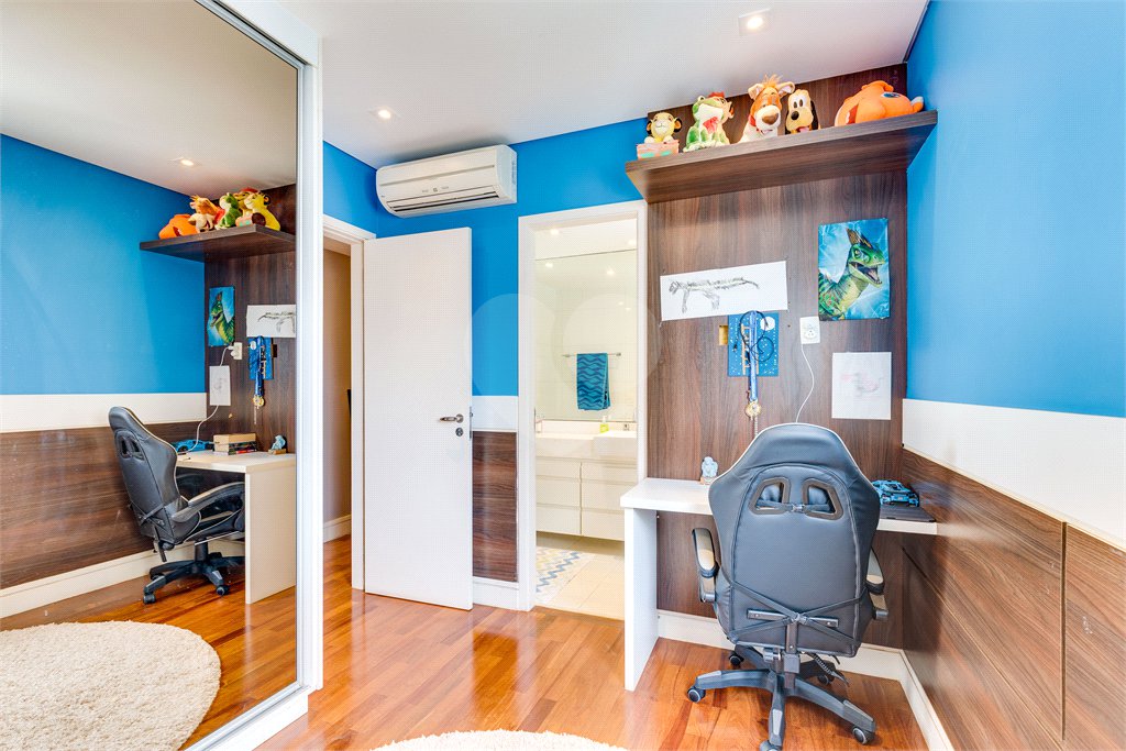 Apartamento à venda com 4 suítes em Campo Belo, São Paulo, SP
