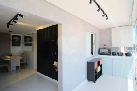 Apartamento à venda com 3 quartos, sendo 1 suíte,  em Vila Matilde, São Paulo, SP