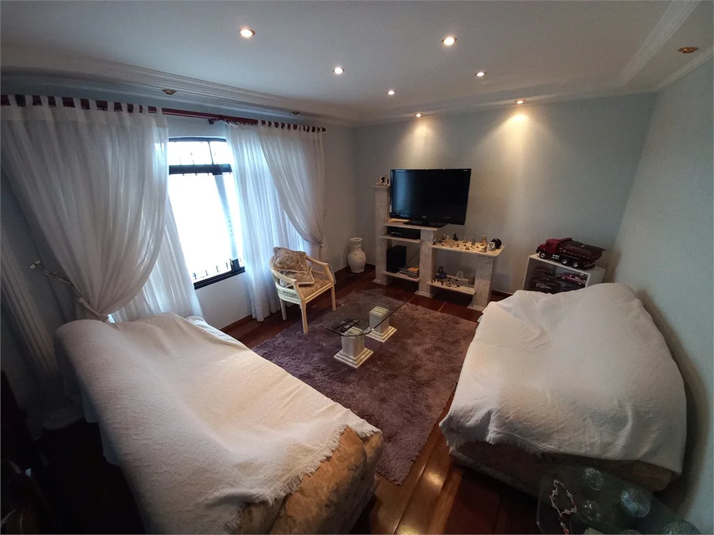 Sobrado à venda com 3 quartos, sendo 1 suíte, em Jardim Umarizal, São Paulo, SP