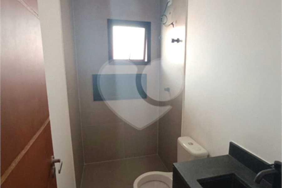 Sobrado à venda com 3 suítes em Santana, São Paulo, SP