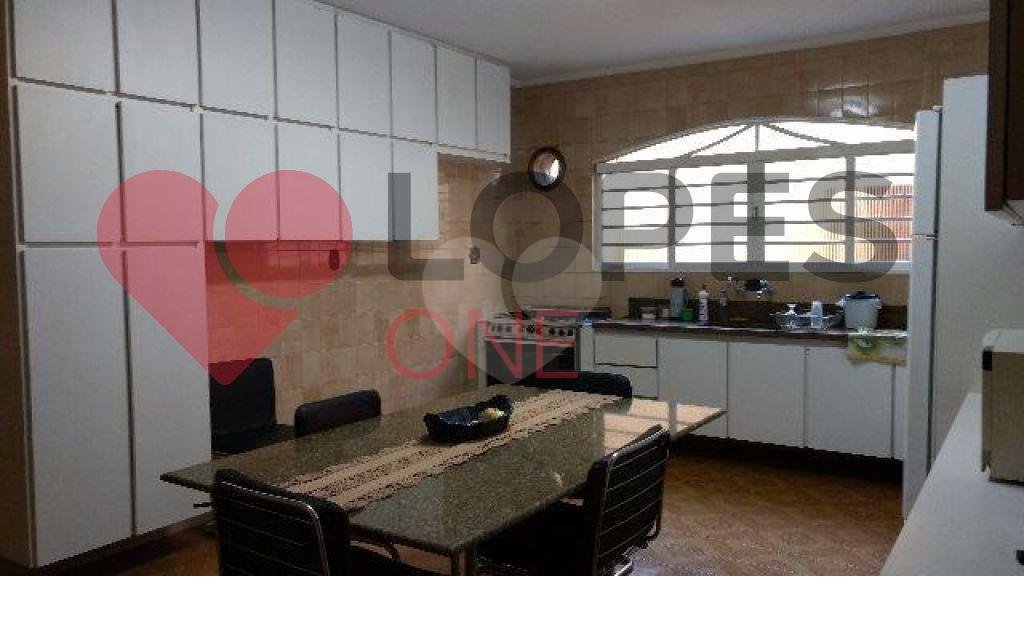 Casa à venda com 3 quartos, sendo 1 suíte, em Vila Gustavo, São Paulo, SP