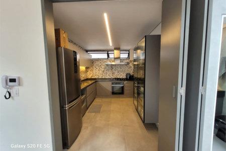 Casa à venda com 3 suítes em Jardim Prudência, São Paulo, SP