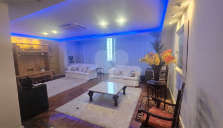 Apartamento à venda com 3 quartos, sendo 1 suíte,  em Copacabana, Rio de Janeiro, RJ