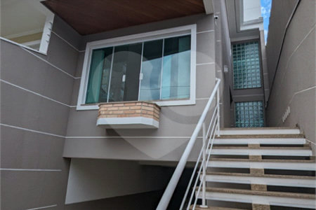 Sobrado Novo à Venda em Mirandópolis | 332 m² | 4 Dormitórios Suítes | 6 Vagas de Garagem