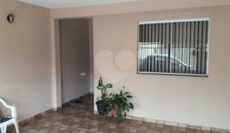 Casa Térrea à venda com 2 quartos, sendo 1 suíte, em Cidade Aracy, São Carlos, SP