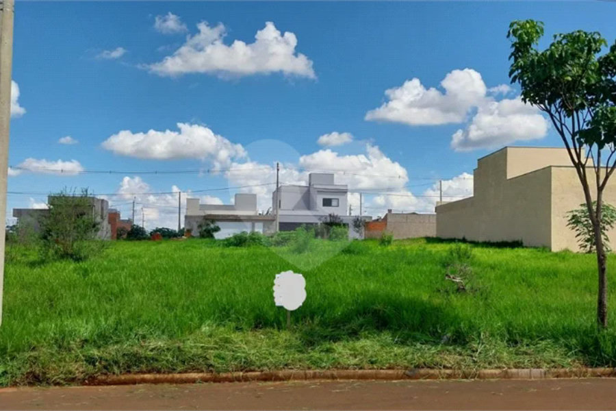 Excelente oportunidade no loteamento Terra Di Treviso! Terreno pronto para construir, com ótima topo