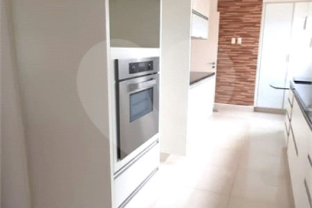 Apartamento Alto Padrão de 176m² na Aclimação — São Paulo/SP
