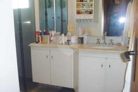 Apartamento à venda com 4 quartos, sendo 1 suíte, em Chácara Santo Antônio (zona Sul), São Paulo, SP