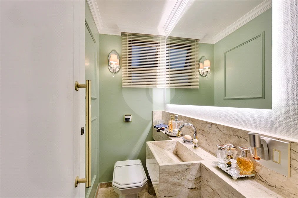 Apartamento à venda com 3 quartos, sendo 1 suíte, em Jardim Marajoara, São Paulo, SP