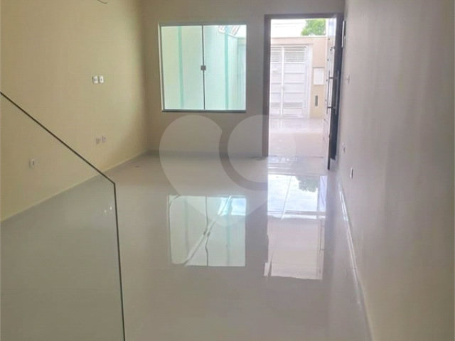 Sobrado à venda com 3 quartos, sendo 1 suíte,  em Jardim Vila Formosa, São Paulo, SP