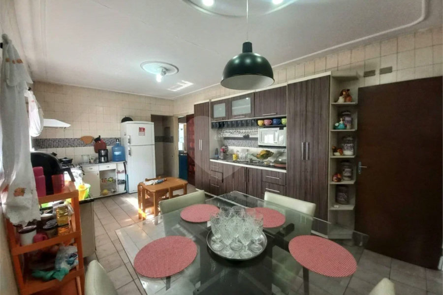 Casa à venda com 3 quartos, sendo 1 suíte, em Vila Campestre, São Paulo, SP