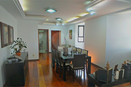 Apartamento no Edíficio Alexandre Previeiro
